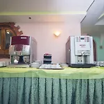 Отель Carlo Magno 4*
